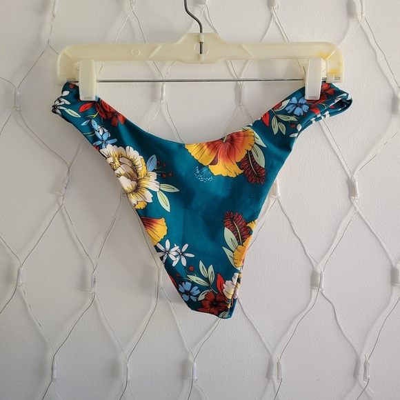 Zaful (2 Piece) Bikini Swimsuit / Dark Green Floral / Top 6 Bottom 8 - Picture 6 of 7